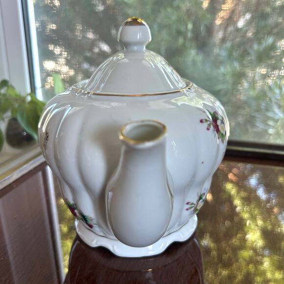 Vintage Floral Musical Teapot White Gold Accents Japan Porcelain - Picture 10 of 15